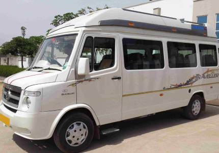 12 Seater Travellers Rental