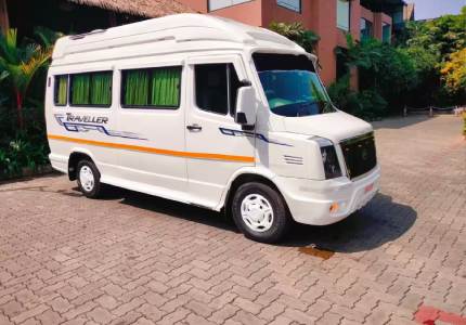 12 Seater Travellers Rental