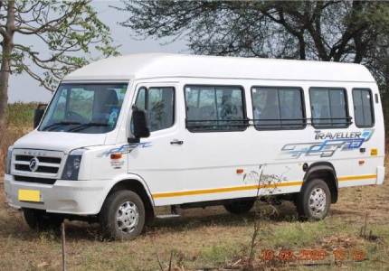17 Seater Travellers Rental