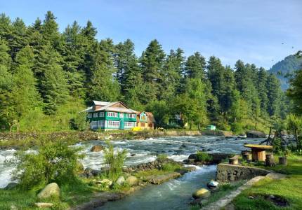 Chandigarh to Srinagar – 5-Days Escape